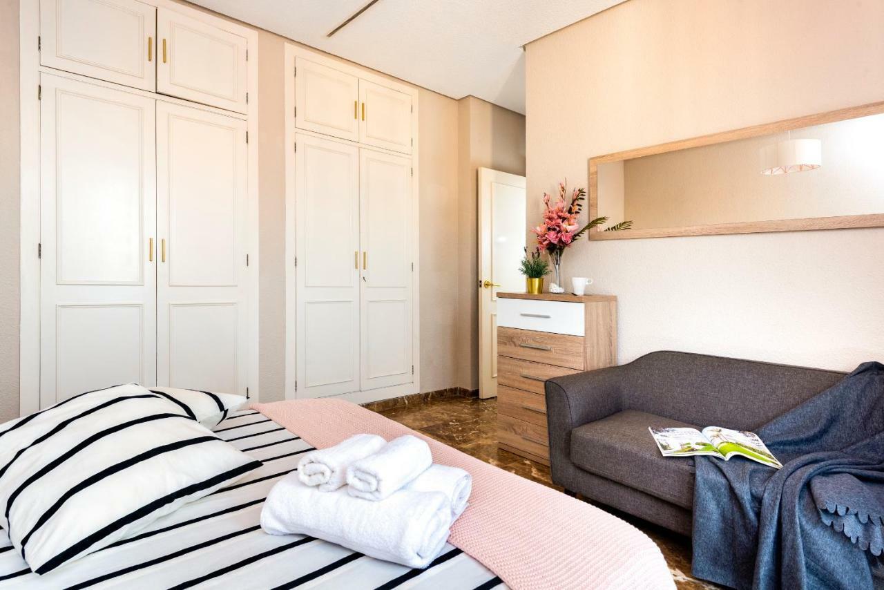 Hsh Suites Republica Sevilla Eksteriør billede